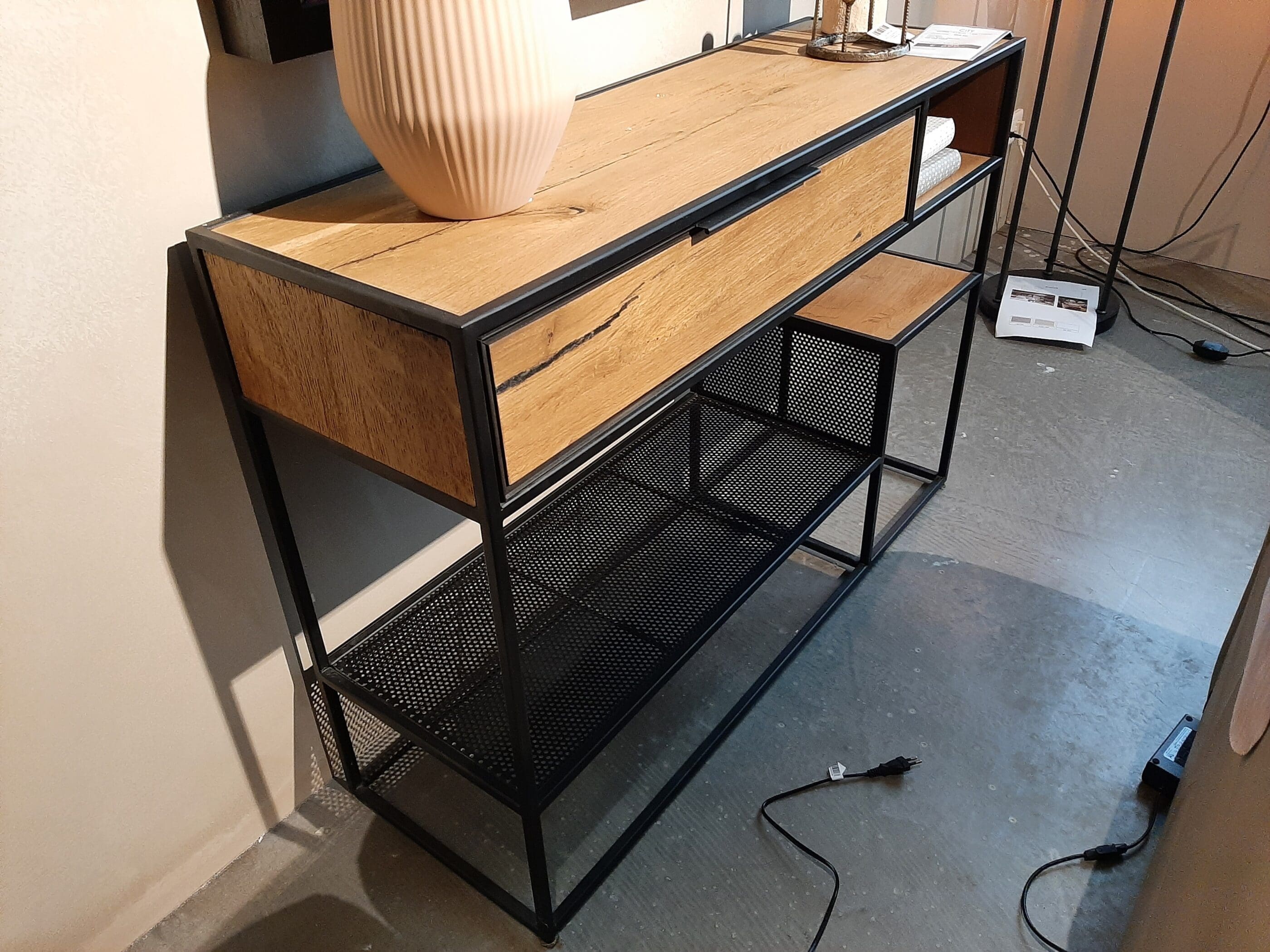 City wandtafel **SHOWROOMMODEL**