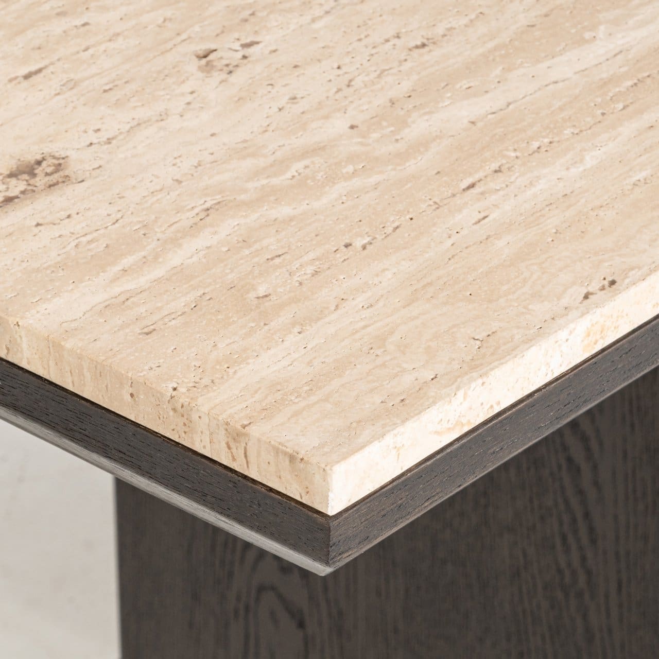 Richmond Interiors Eettafel Claremont brown 230 Bruin Eettafel