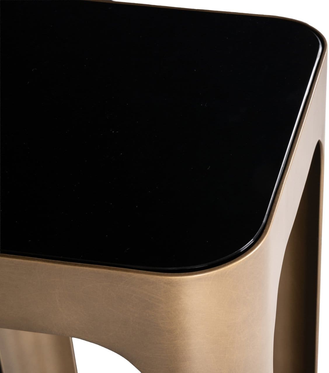 Richmond Interiors Pilaar Claridge gold Goud