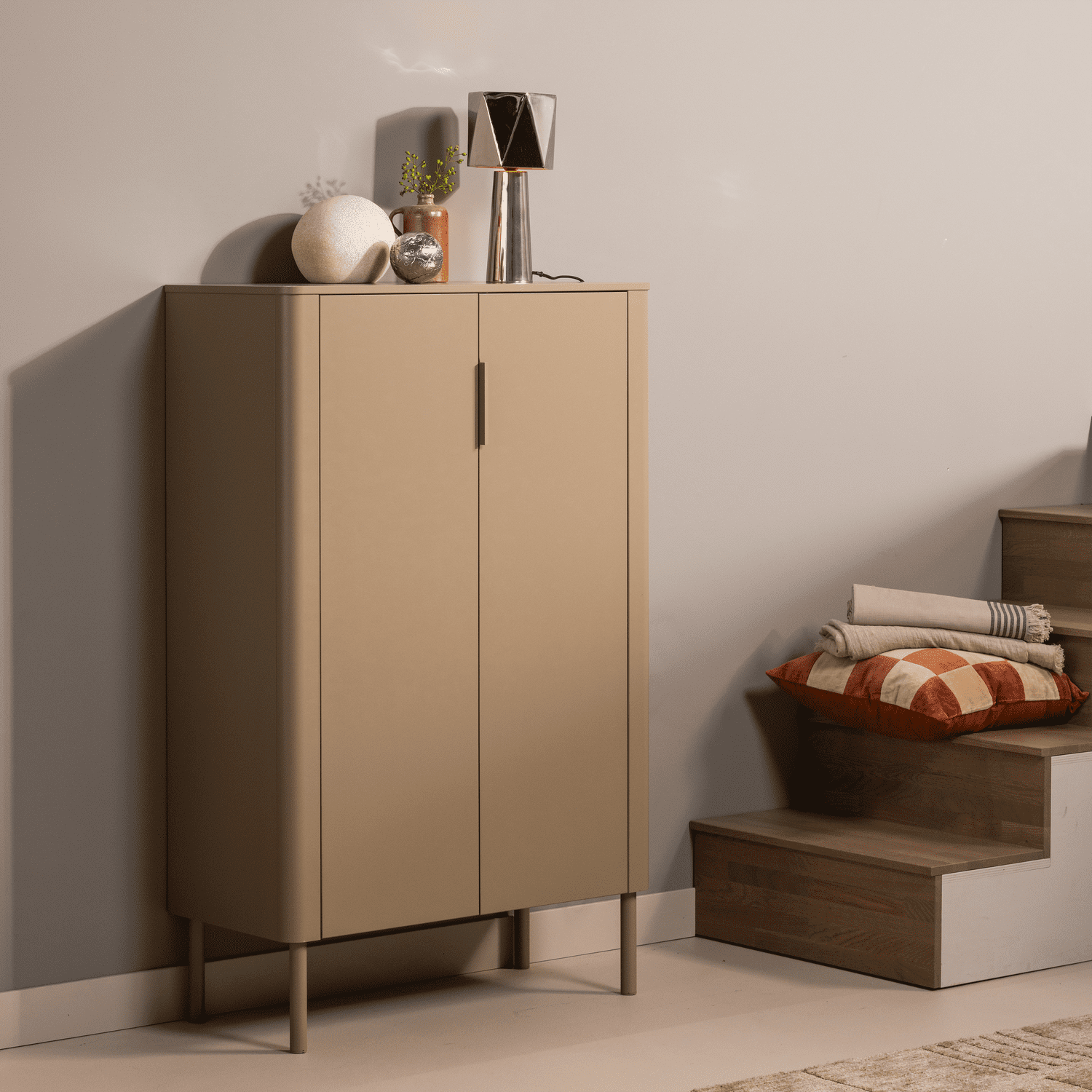 WOOOD Gunnar 2-deurs kast grenen mud Bruin|Taupe Wandkast