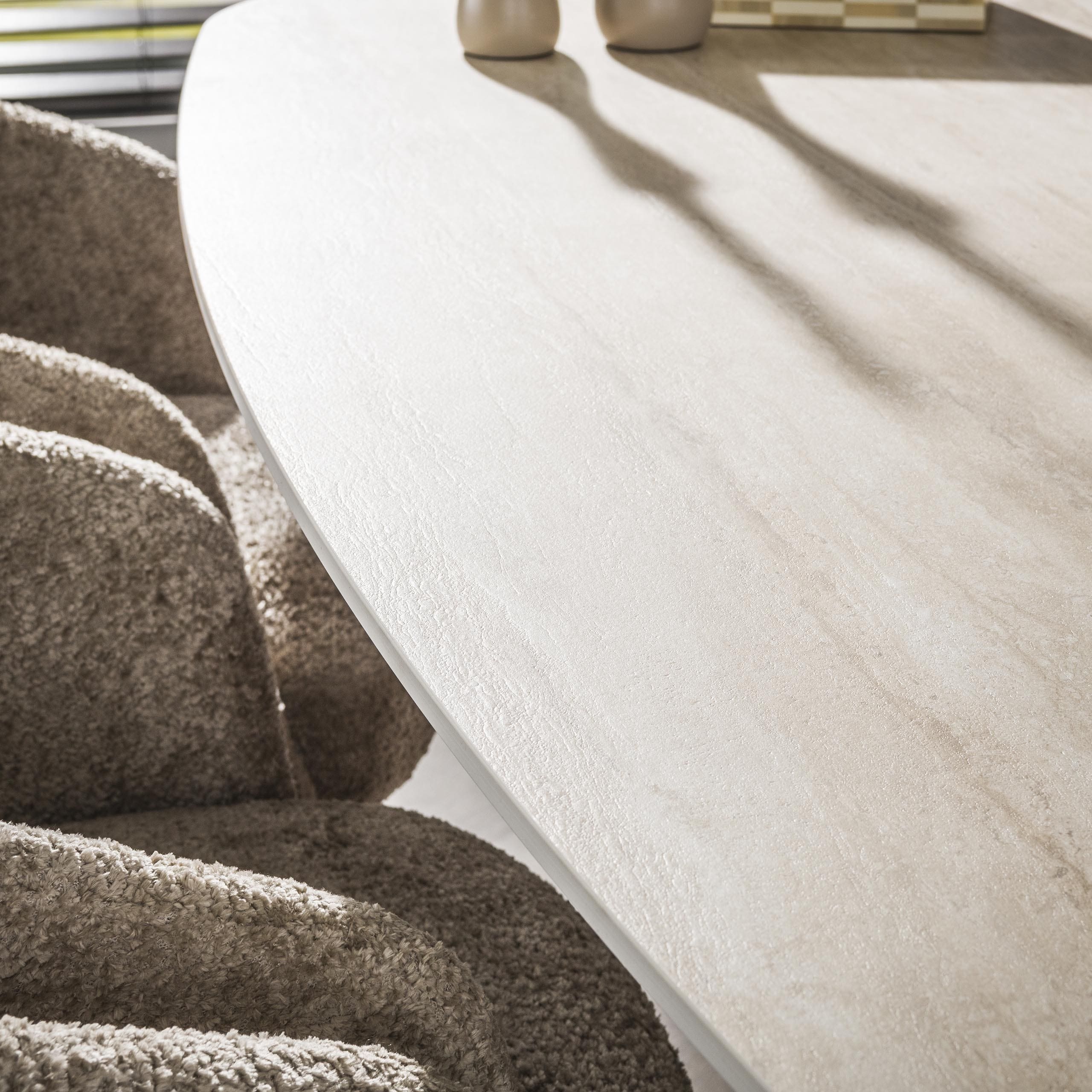 Eettafel Romano Centro Deens Ovaal 215cm - 3D Keramiek Travertin Bullcraft Eettafel 4573/89D