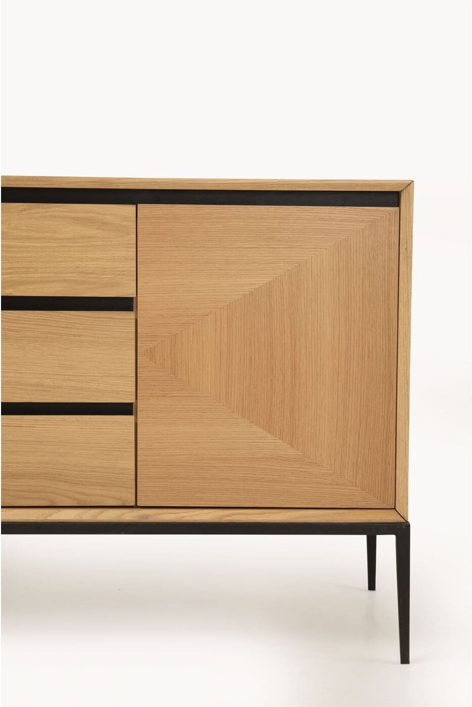 Dressoir Jona 141x85cm Kare Design Dressoir 71116