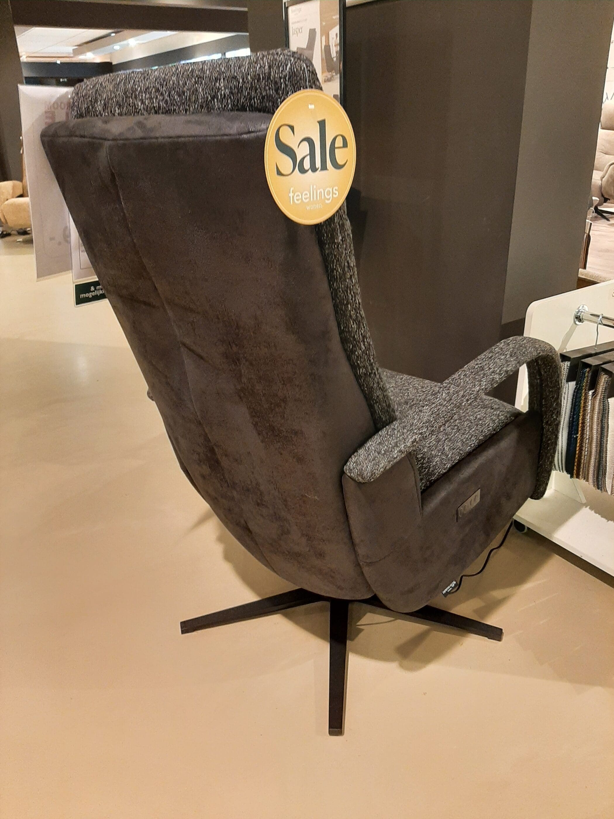 Jasper relaxfauteuil - 2 motorig - (M) **SHOWROOMMODEL** - Afbeelding 3