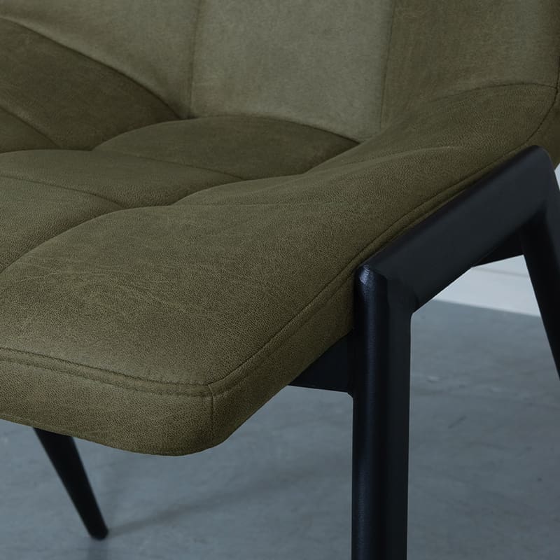 LABEL51 Eetkamerstoel Noor - Moss - Micro Suede - Zwart Metalen Frame Eetkamerstoel