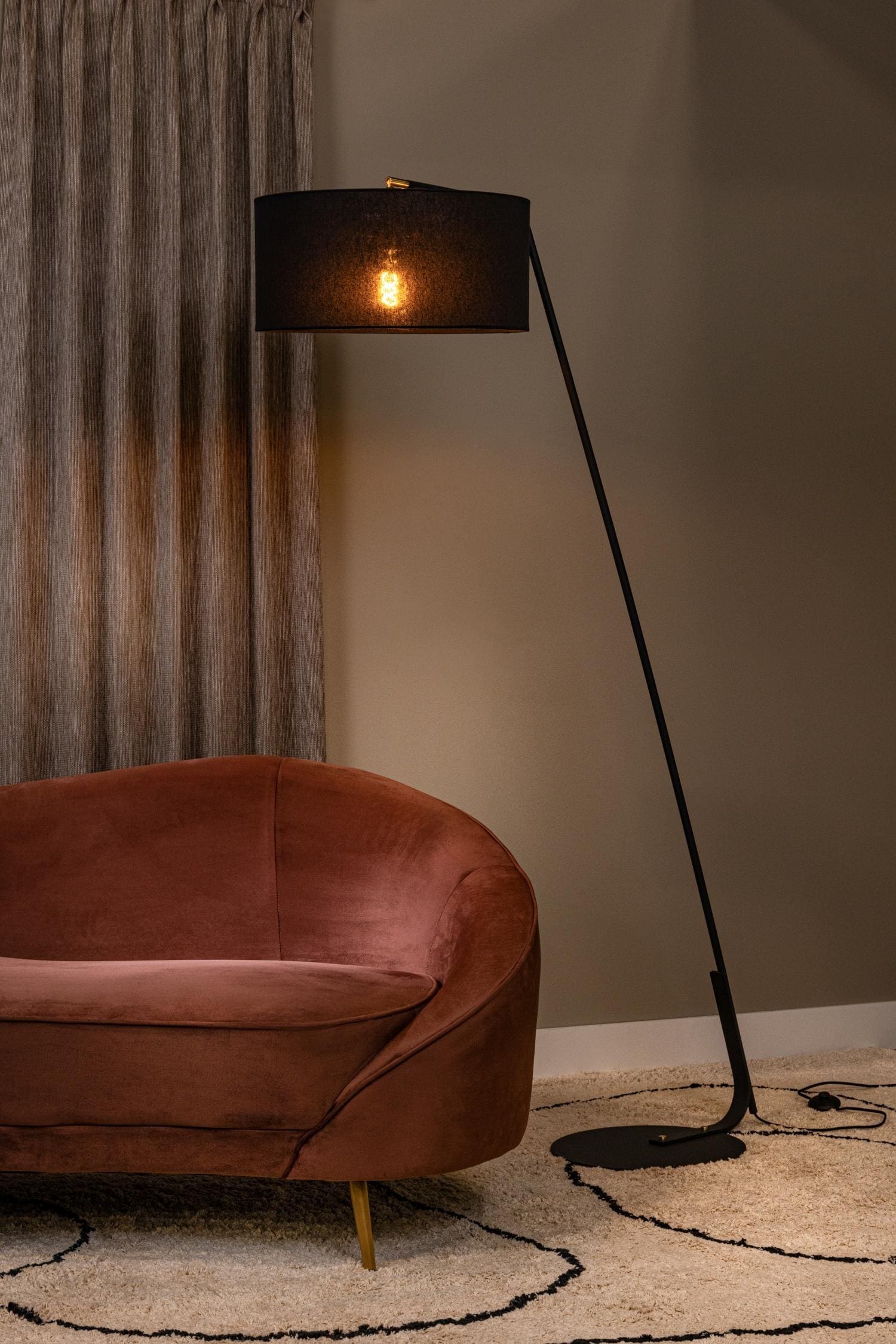 Kelso Vloerlamp - Zwart Lucide Vloerlamp 44719/81/30