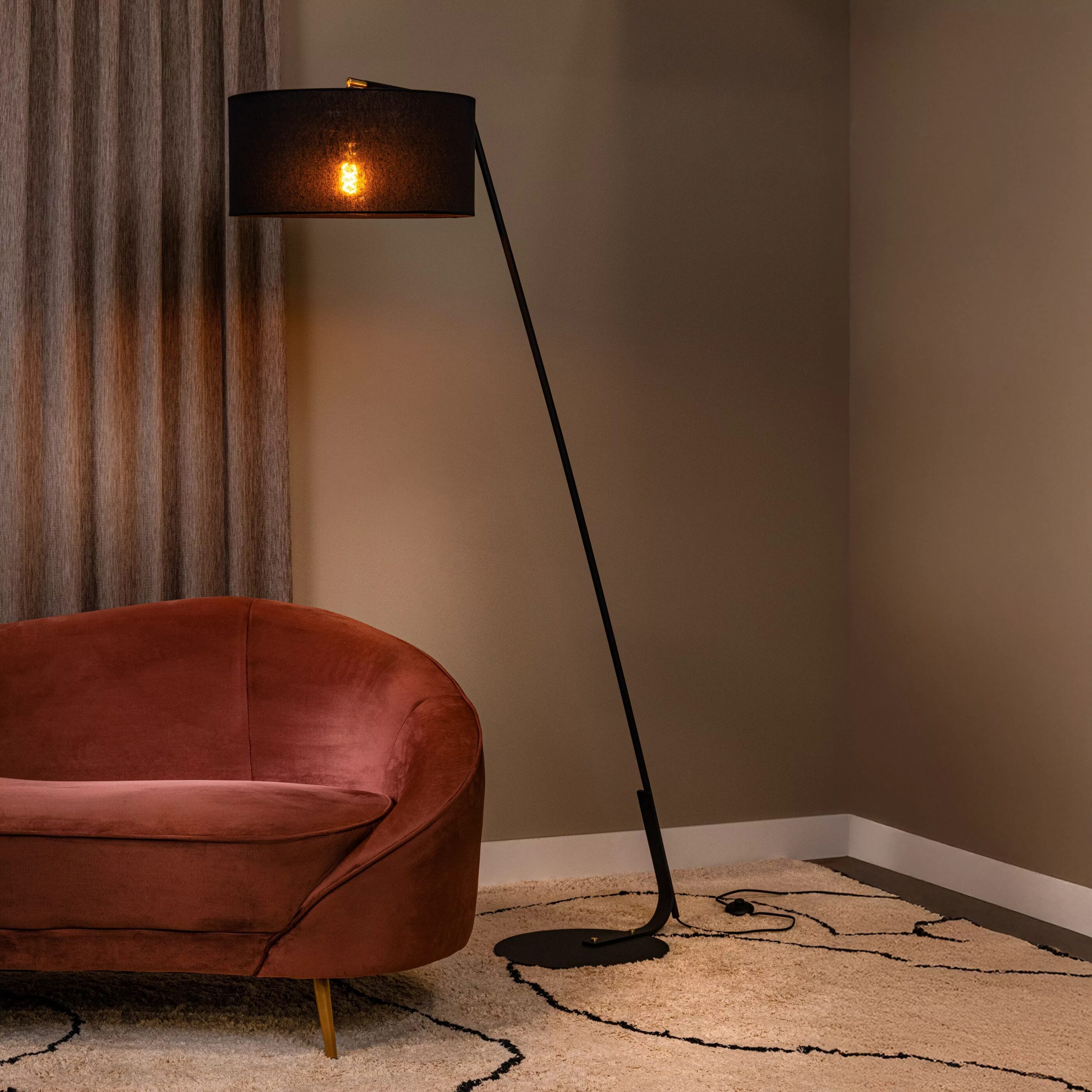 Kelso Vloerlamp - Zwart Lucide Vloerlamp 44719/81/30