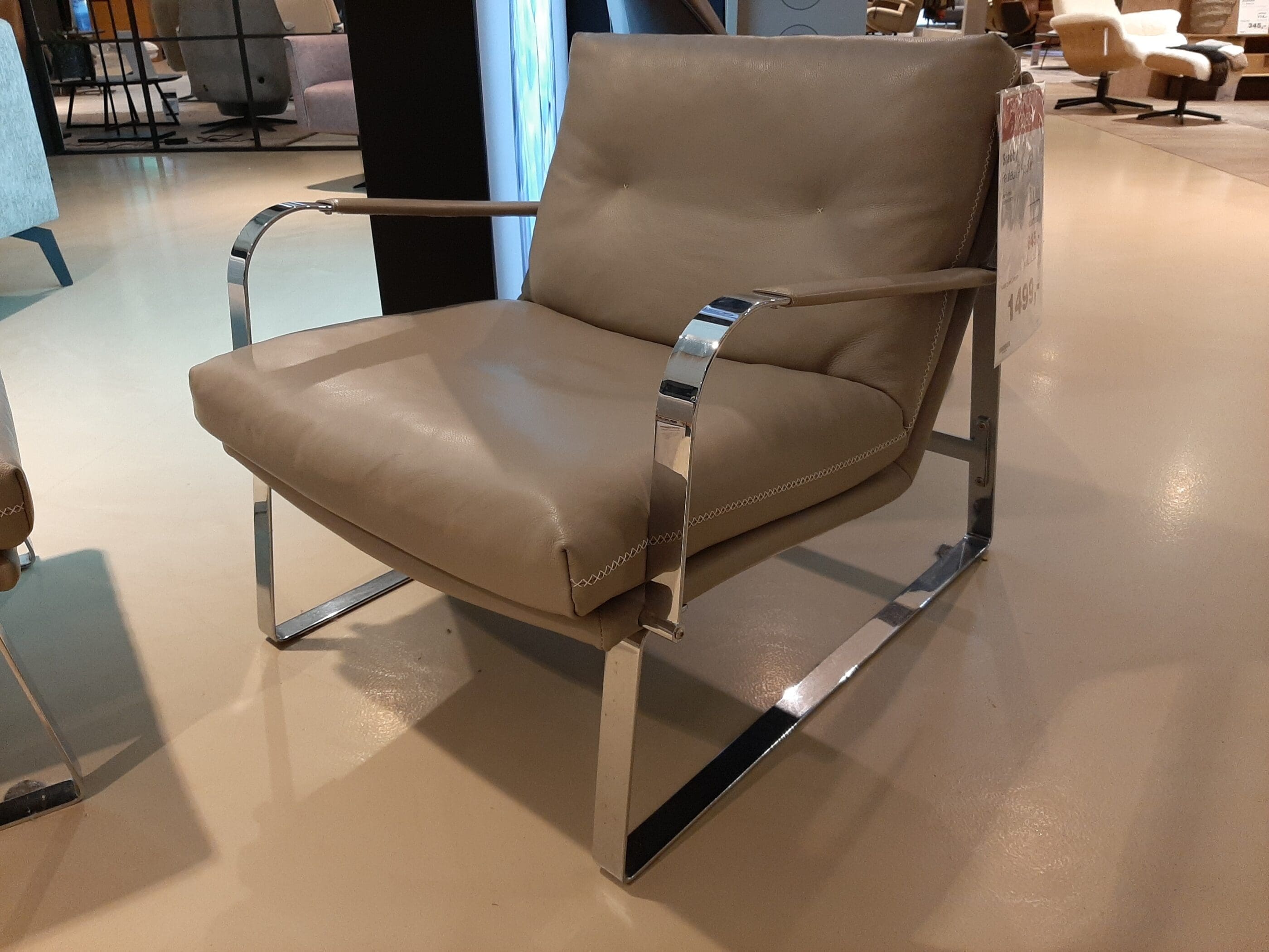 Shabby fauteuil + hocker **SHOWROOMMODEL** - Afbeelding 2