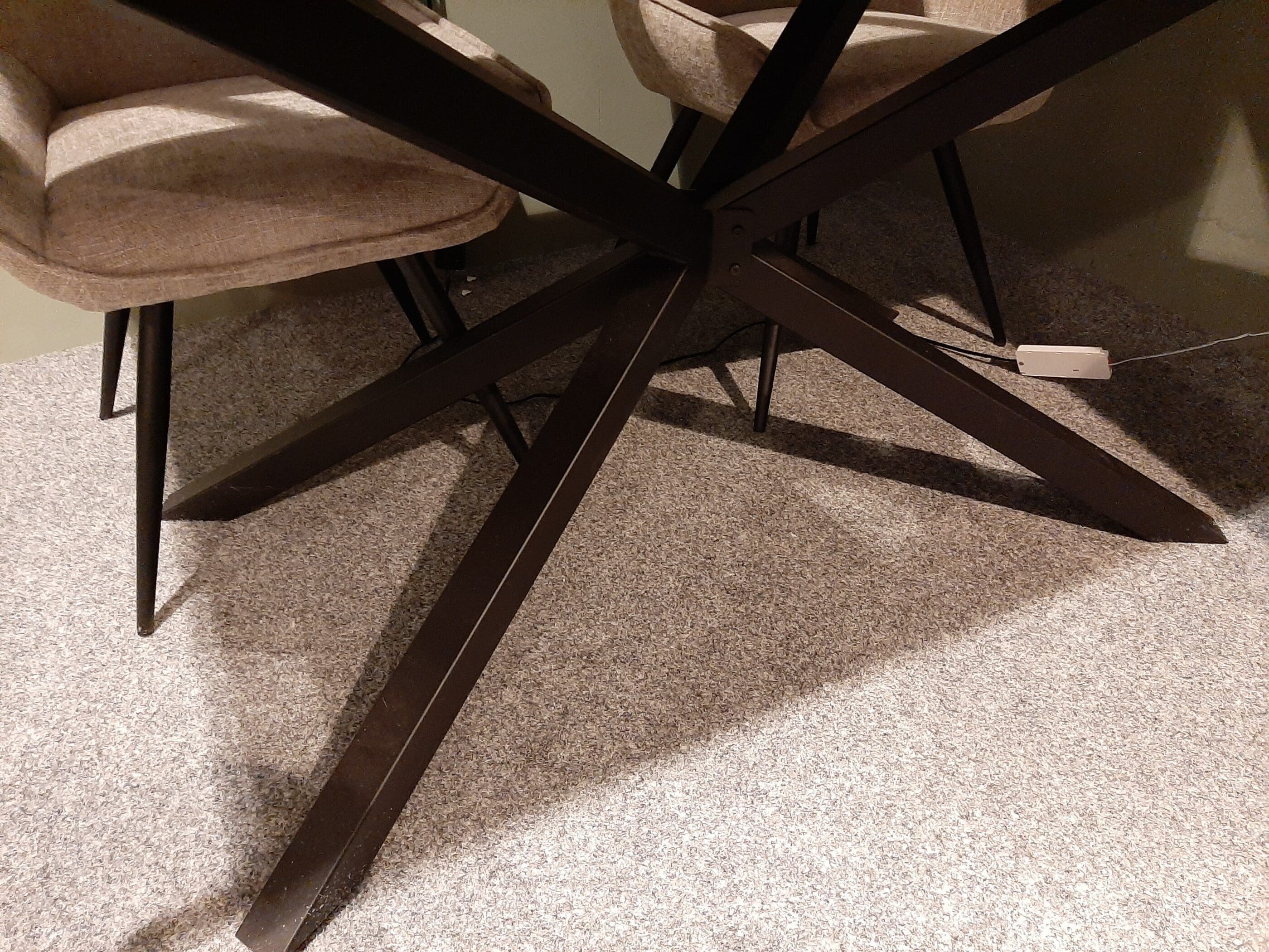 Eettafel Bertrand **SHOWROOMMODEL** - Afbeelding 4