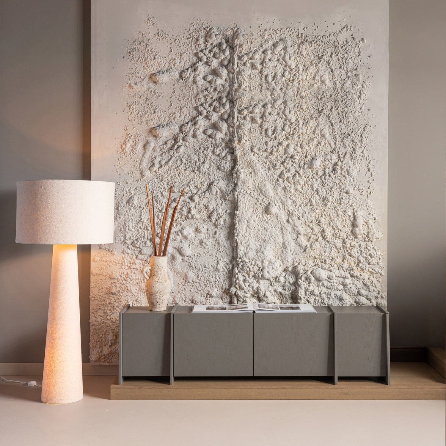 WOOOD Brock tv meubel 200cm essen fineer warmgrijs Warmgrijs Tv-meubel|Tv-dressoir