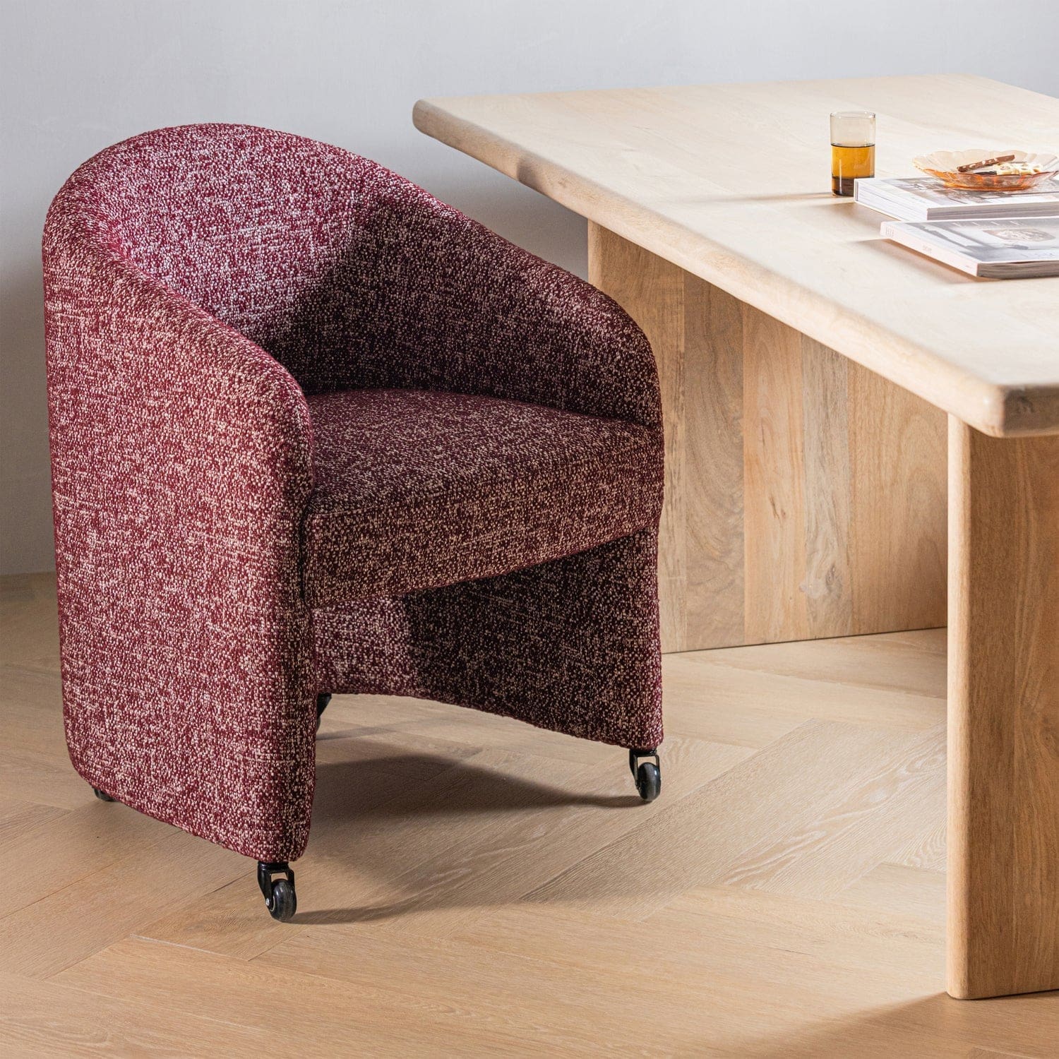 WOOOD Cordo eetkamerstoel met wielen melange bordeauxrood Bordeaux Eetkamerstoel