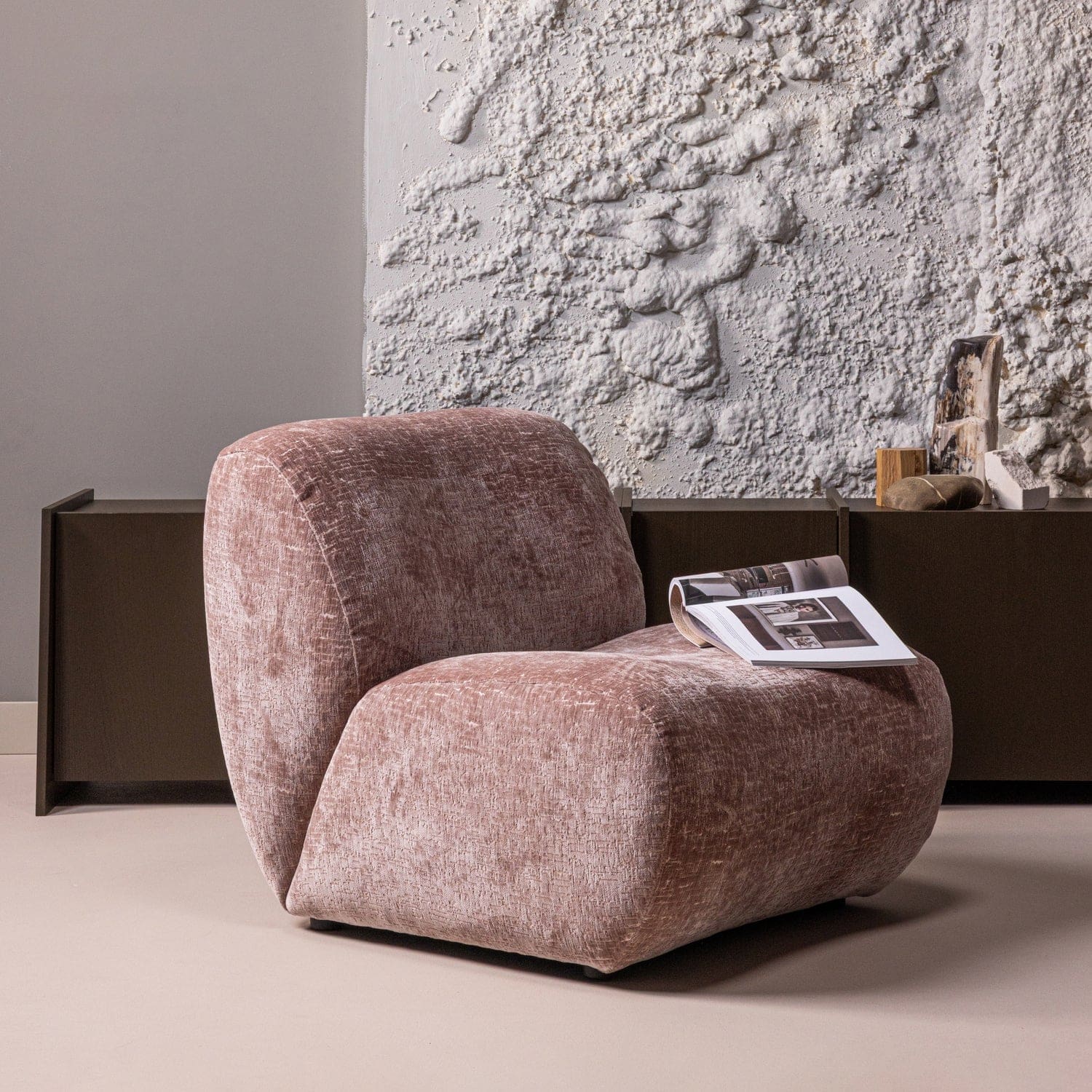 WOOOD Nomu fauteuil craquele velvet lichtroze Lichtroze Fauteuil