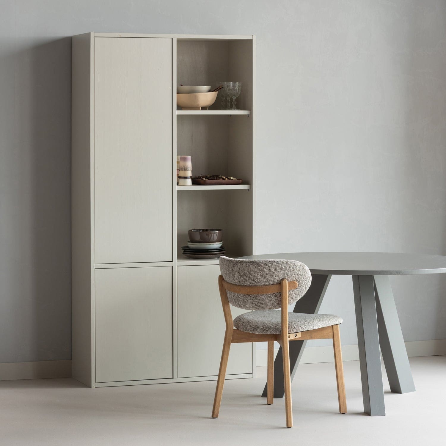 WOOOD Rhonda eettafel o129cm eiken warmgrijs Warm grijs