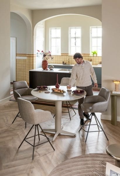 Henders & Hazel Mateo barstoel - 4-pootjes - rough off black - bellini - creme Beige|Wit Eetkamerstoel