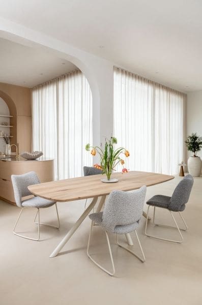 Xooon Arvada eetkamertafel 220 x 110 cm ellips 4 poot - metal graphite Eettafel