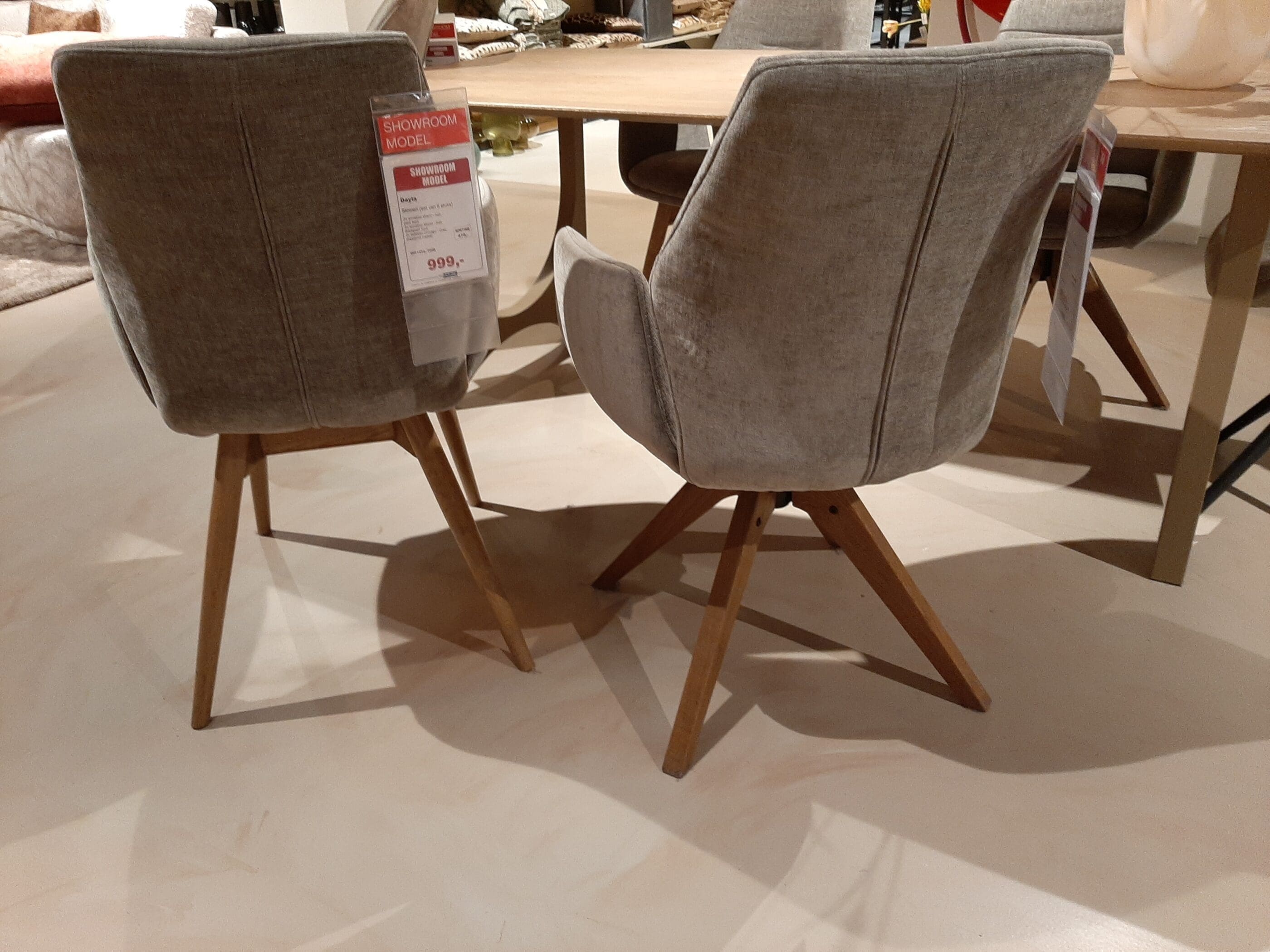 Eetkamerstoelen Dayla grijs (set van 6) **SHOWROOMMODEL** - Afbeelding 4