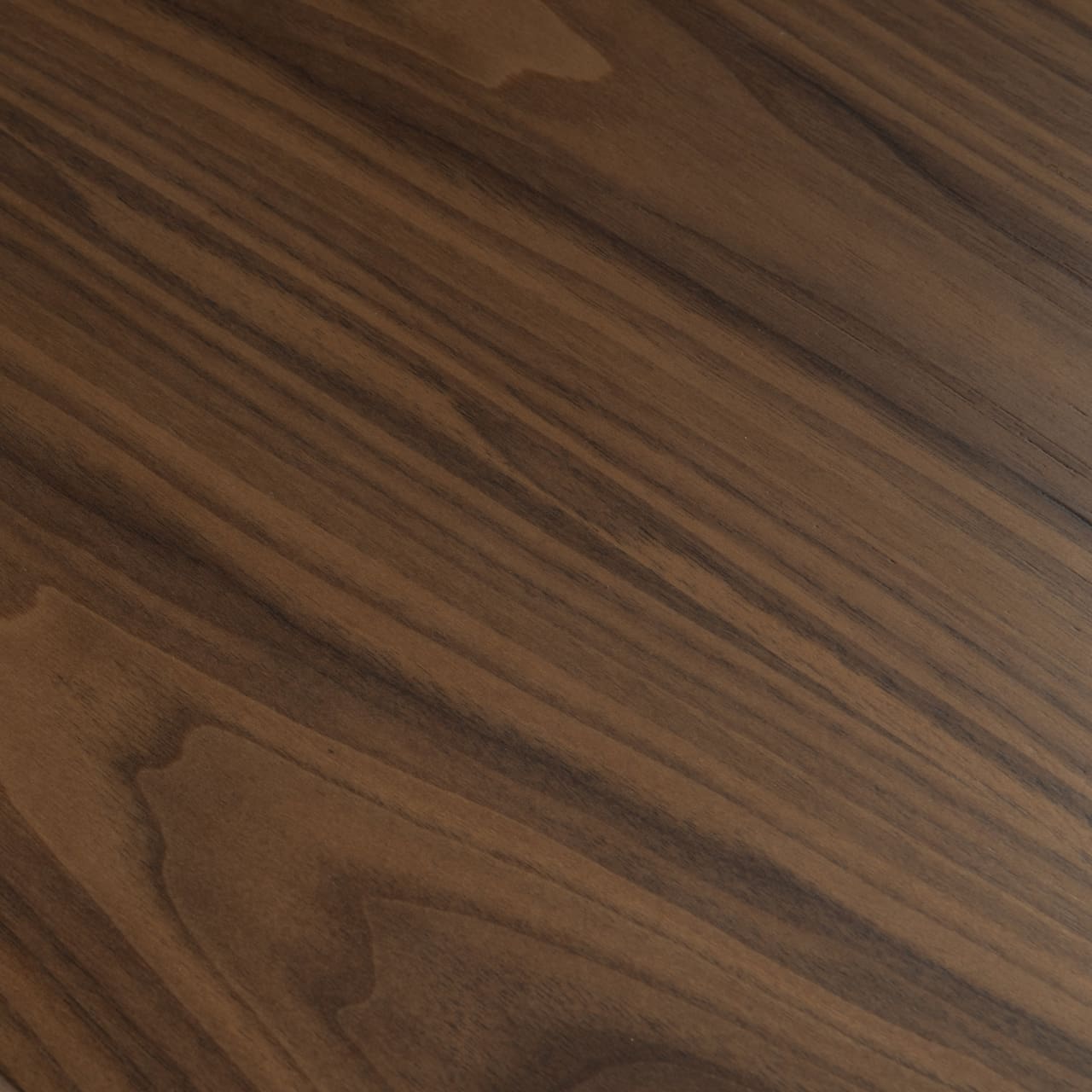 Richmond Interiors Eettafel Windsor walnut 230 brass base Eettafel