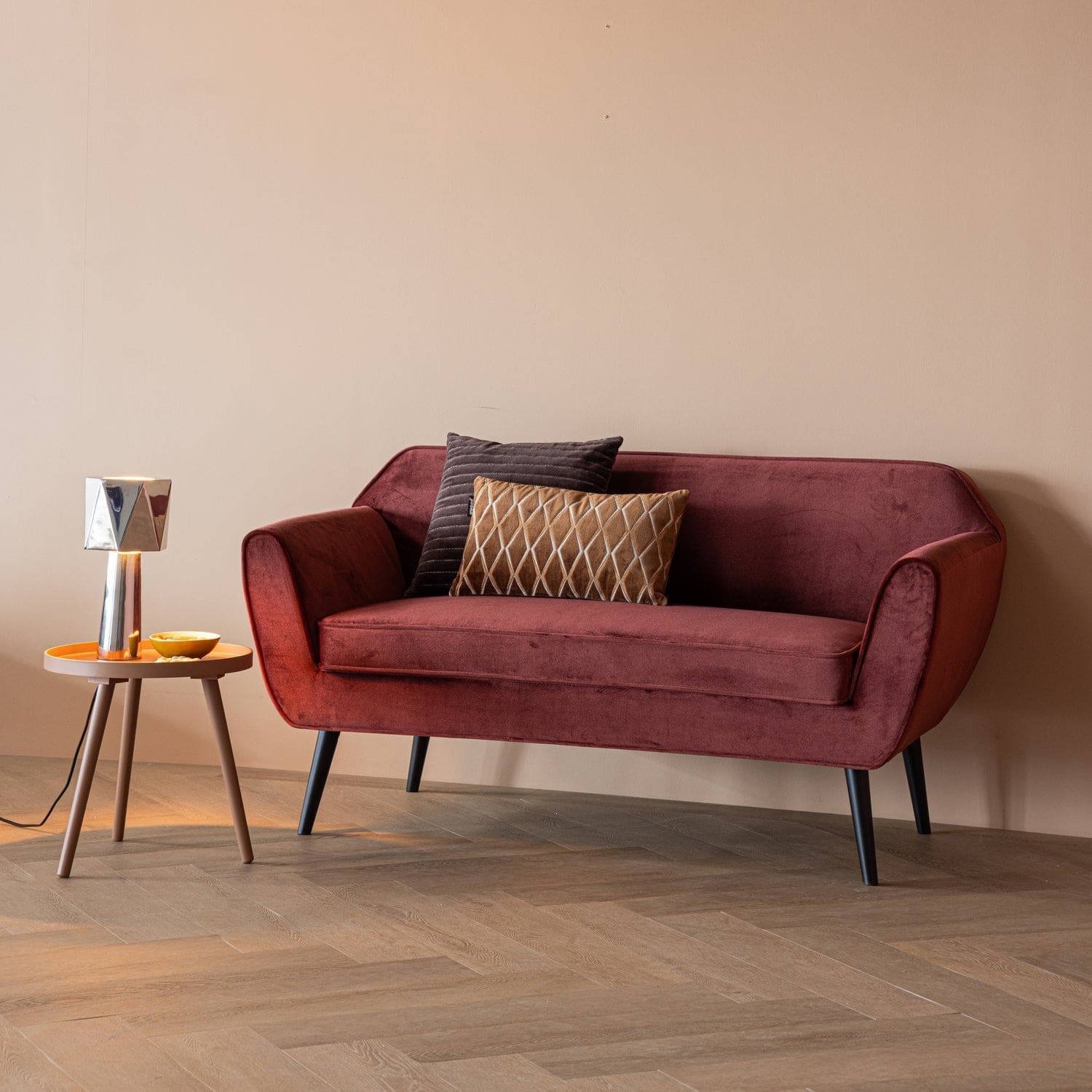 WOOOD Rocco 150cm velvet bordeauxrood Bordeaux 2-zitsbank