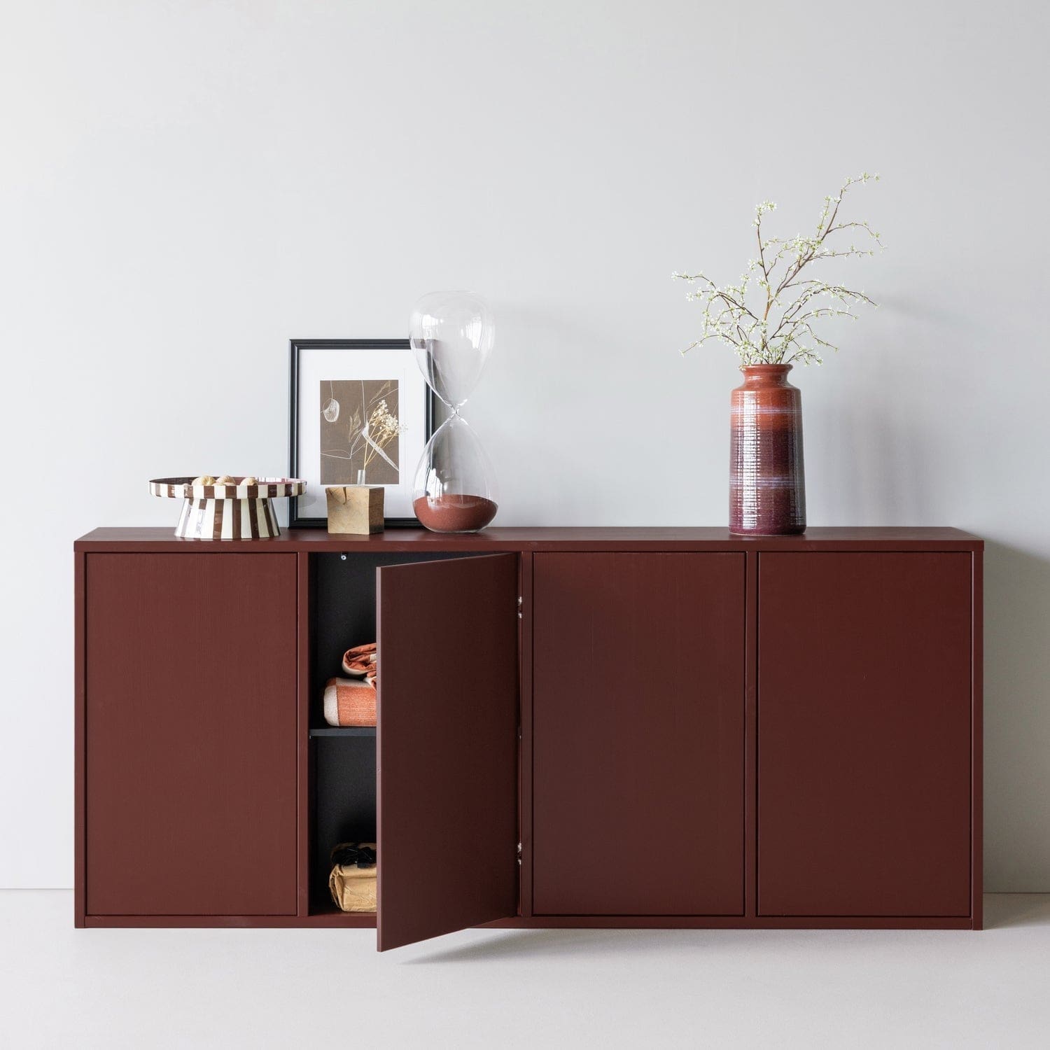 WOOOD Merel dressoir grenen bordeauxrood Bordeaux Dressoir|Kast