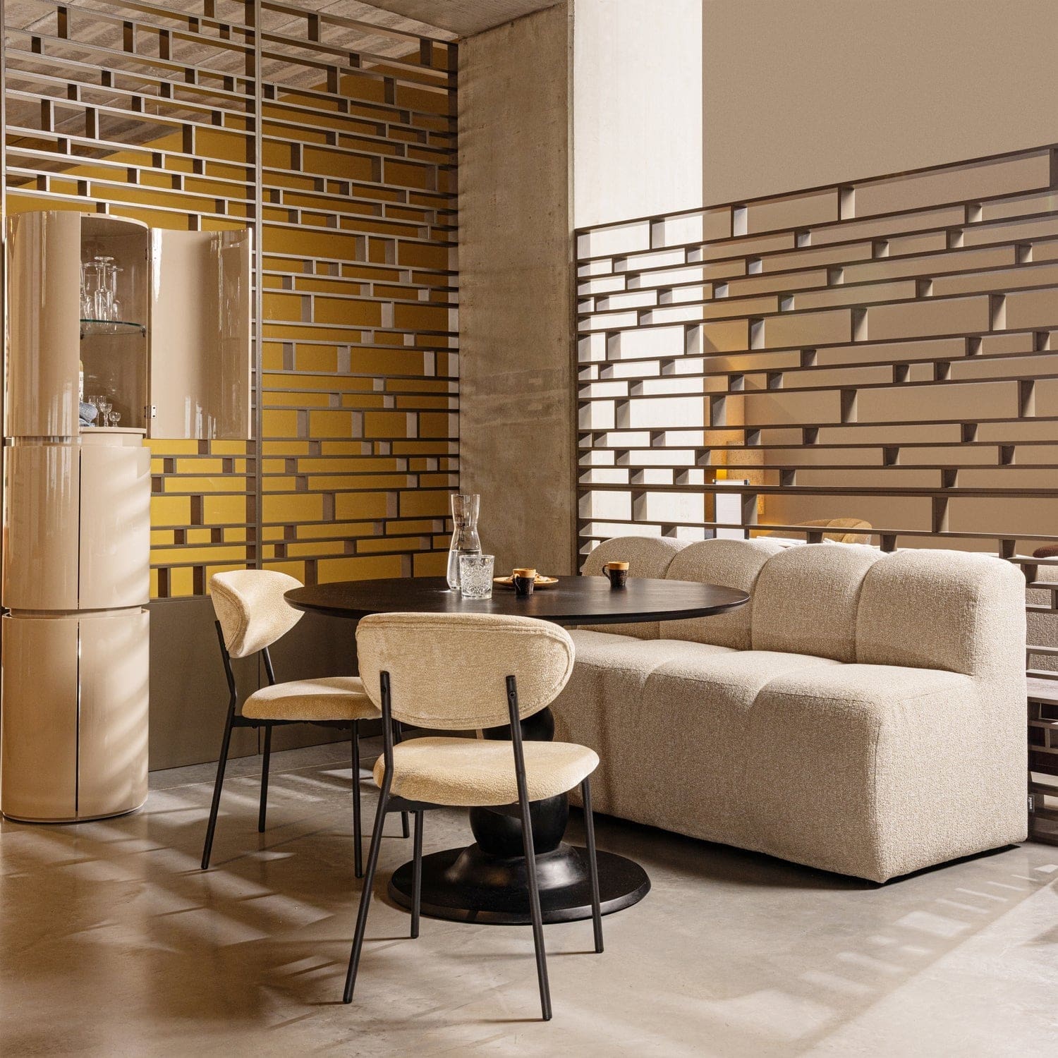 WOOOD Sera ronde kast 188xo45cm hout hoogglans zand Bruin|Beige Bergkast|Kast