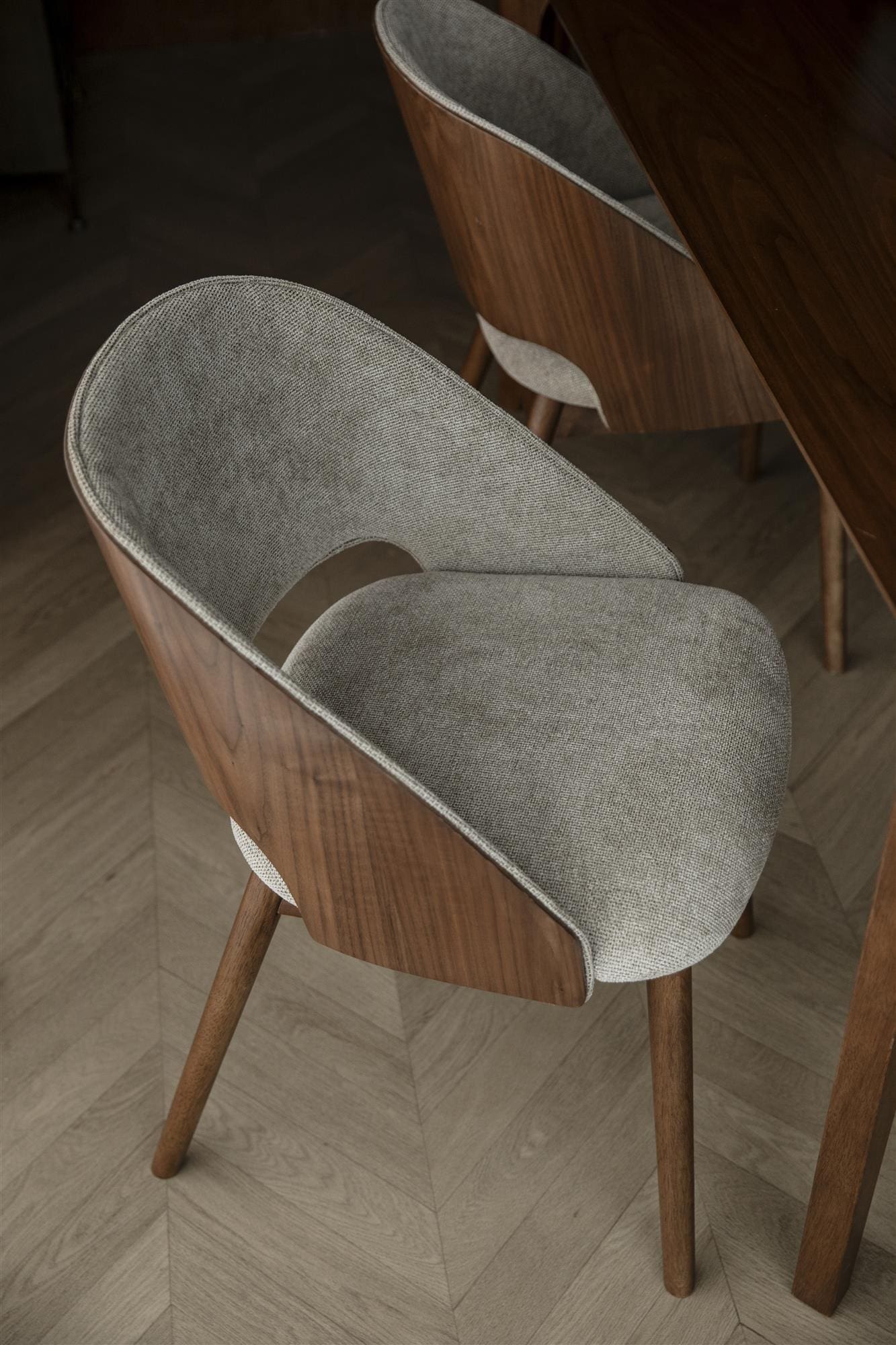 Eetkamerstoel Velore Beige Dutchbone Eetkamerstoel ZVR1001639