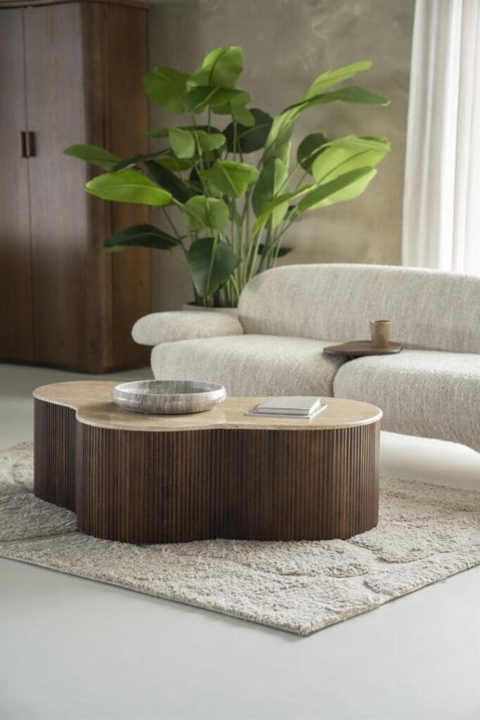 Salontafel Mari van Eleonora in een Japandi interieur.