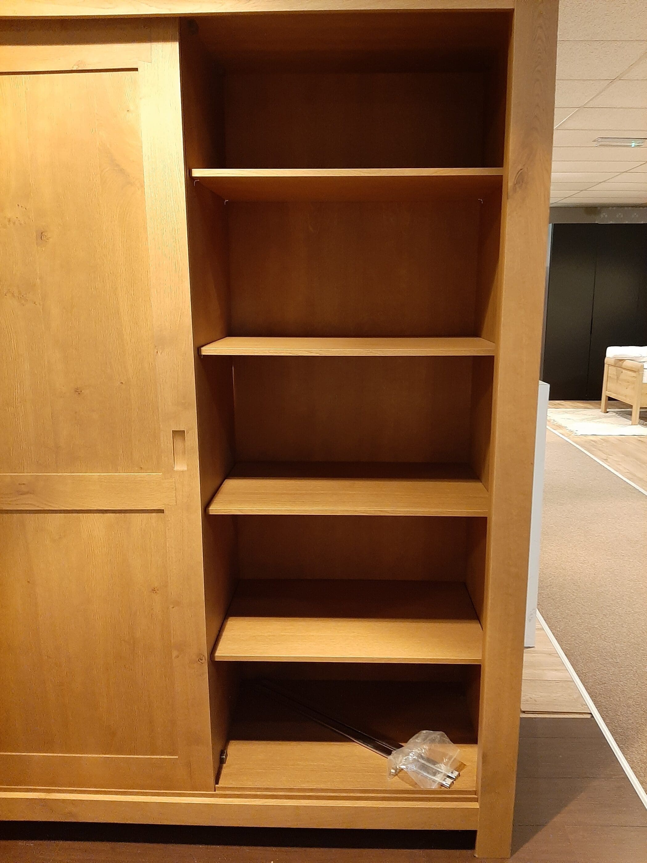 Schuifdeurkast Oslo **SHOWROOMMODEL** - Afbeelding 4