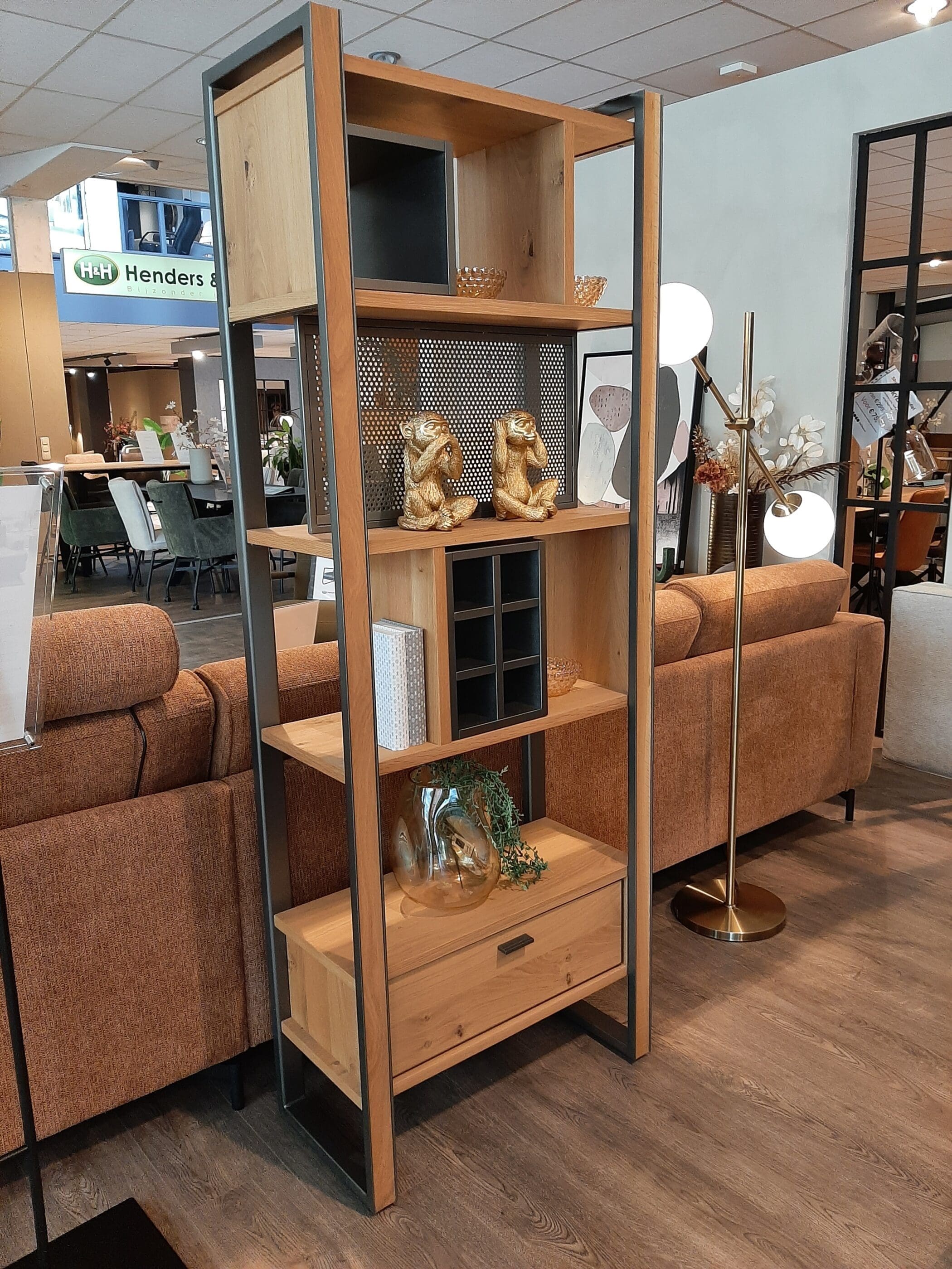 Shimanto roomdivider **SHOWROOMMODEL**