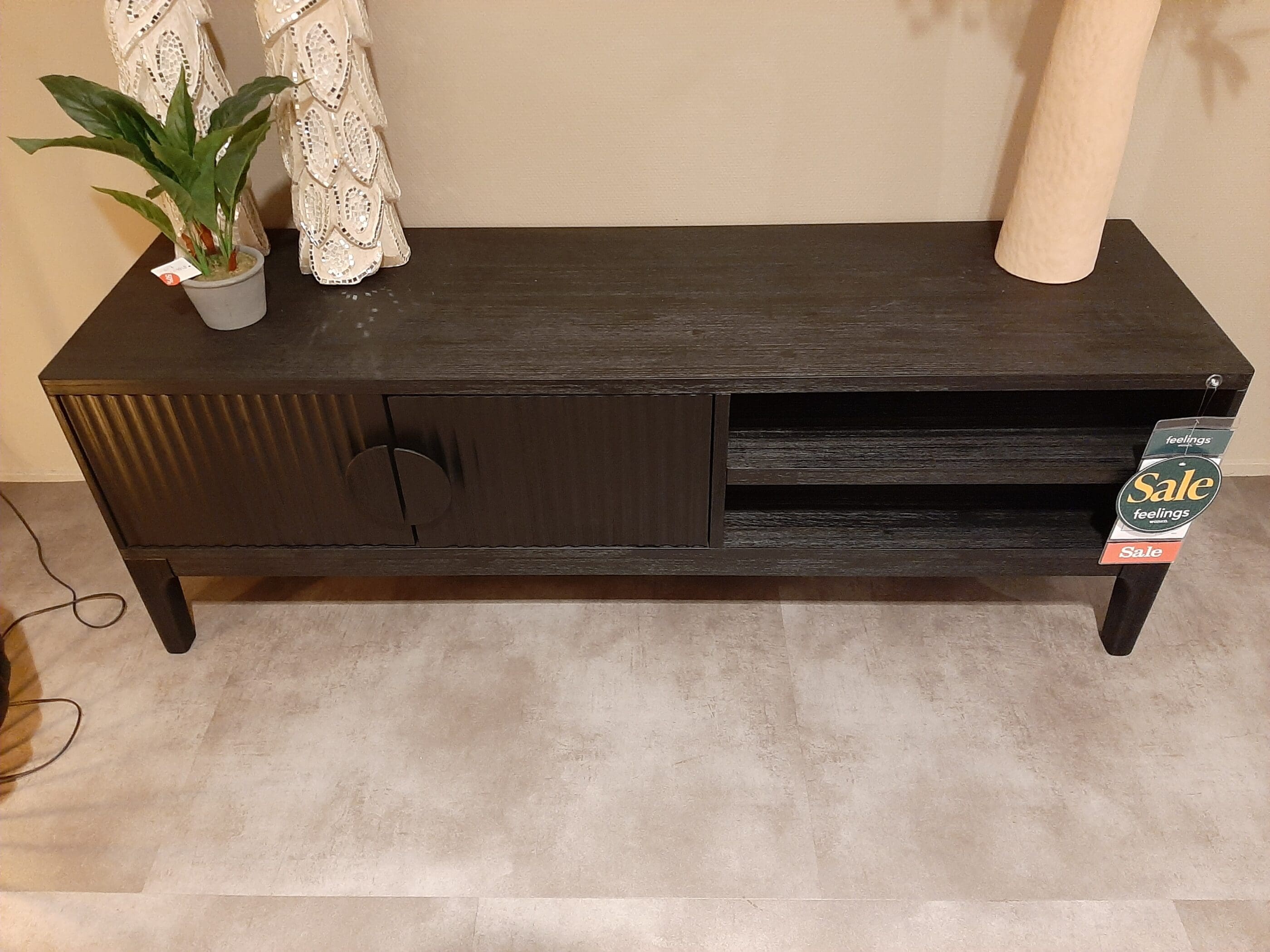 Larissa tv-dressoir **SHOWROOMMODEL** - Afbeelding 3