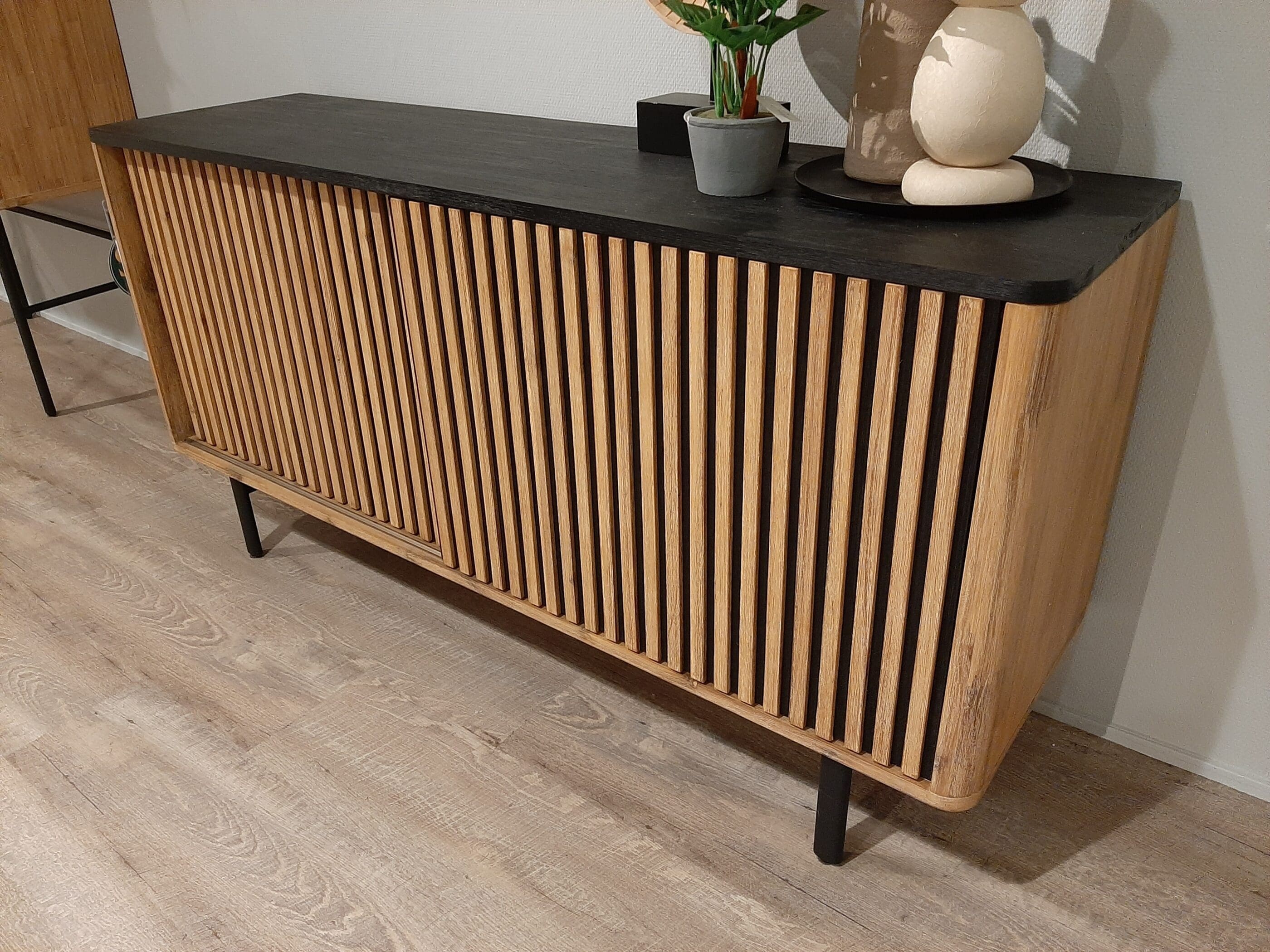 Larvik dressoir **SHOWROOMMODEL**