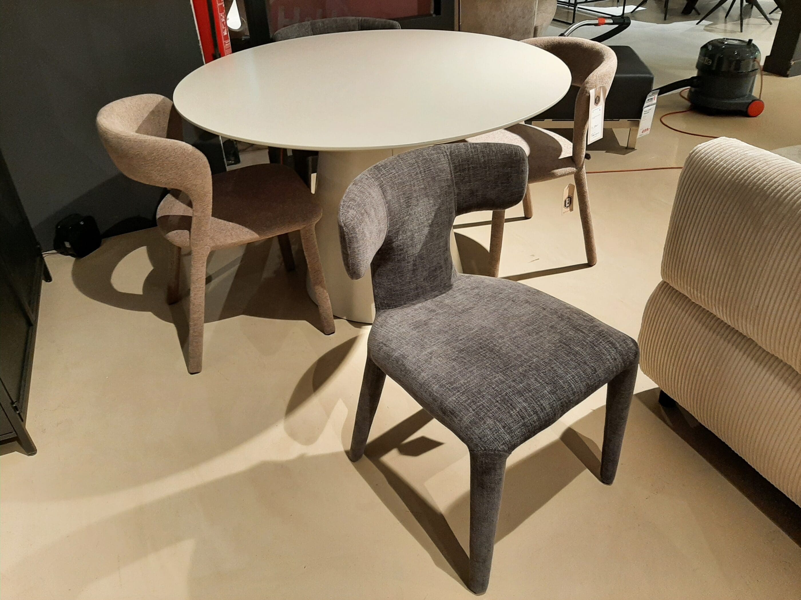 Permit eetstoelen (set van 4) **SHOWROOMMODEL**