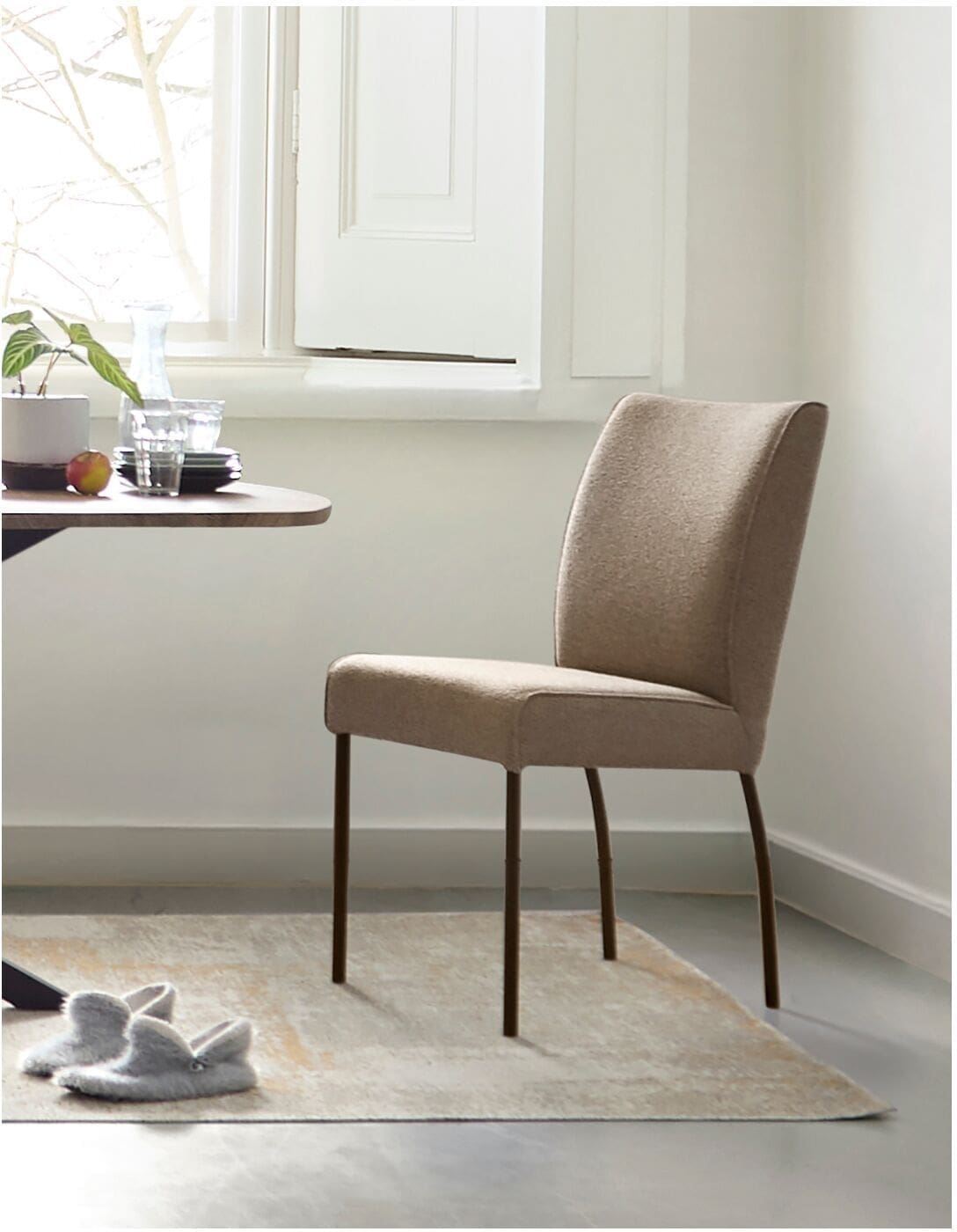Profijt Meubel Eetkamerstoel Cintra bouclé bruin basic comfort Bruin Eetkamerstoel